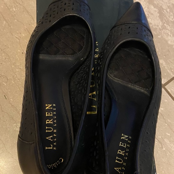 Black perforated nappa - Picture 3 of 3